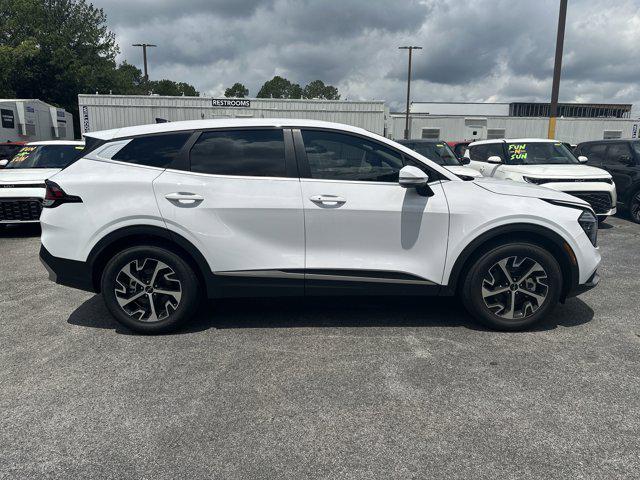 new 2025 Kia Sportage car, priced at $30,575