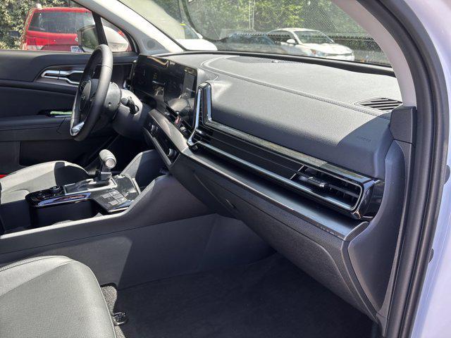 new 2025 Kia Sportage car, priced at $30,575