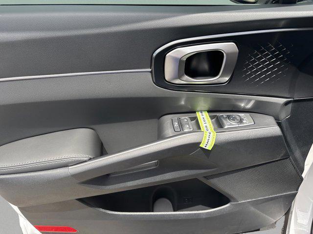 new 2025 Kia Sorento car, priced at $36,705