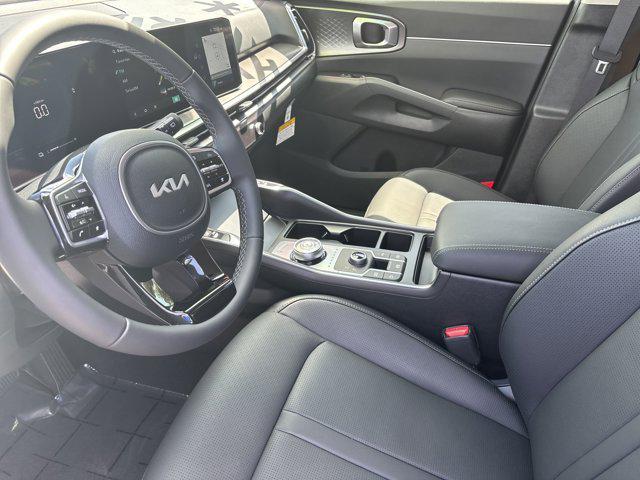 new 2025 Kia Sorento Hybrid car, priced at $39,950