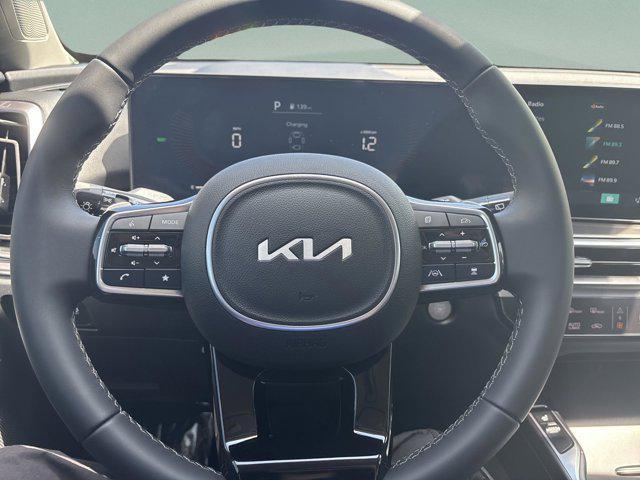 new 2025 Kia Sorento Hybrid car, priced at $39,950