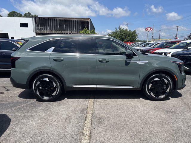 new 2025 Kia Sorento Hybrid car, priced at $39,950