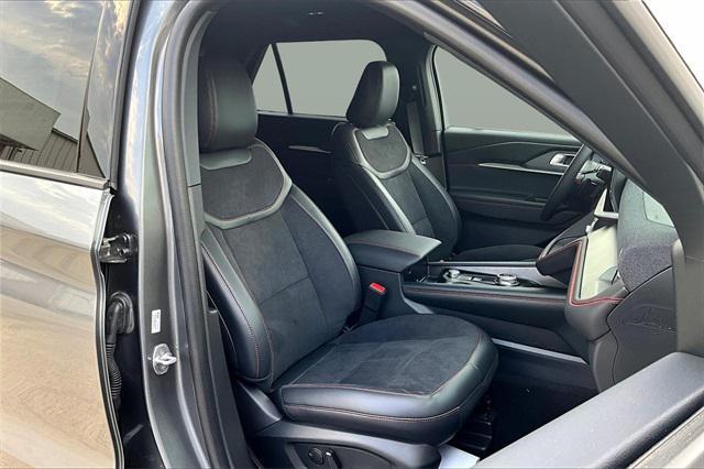 new 2025 Ford Explorer car, priced at $54,960