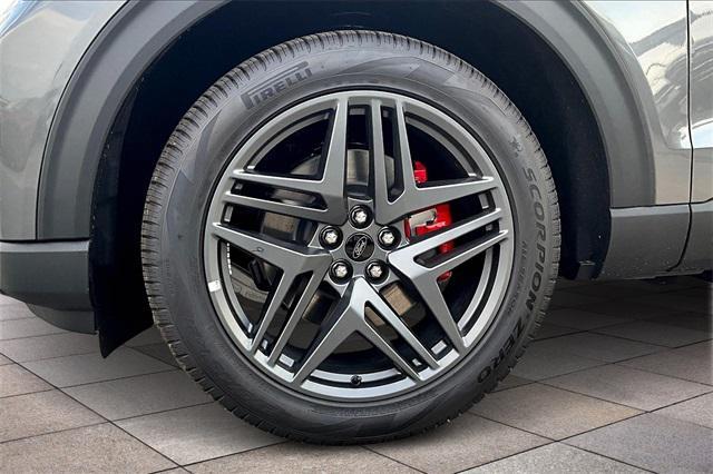 new 2025 Ford Explorer car, priced at $54,960