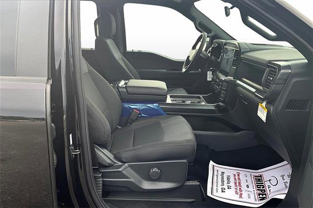new 2025 Ford F-150 car, priced at $52,041