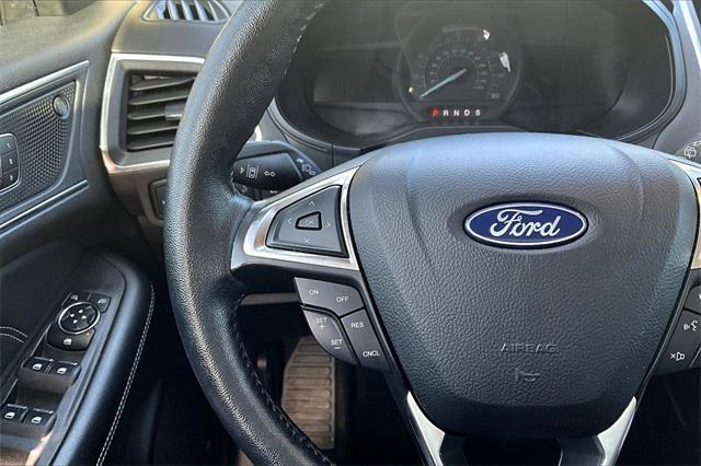 used 2022 Ford Edge car