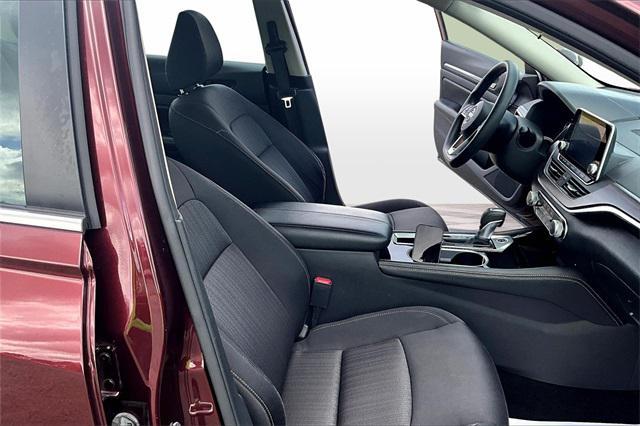 used 2023 Nissan Altima car, priced at $21,514
