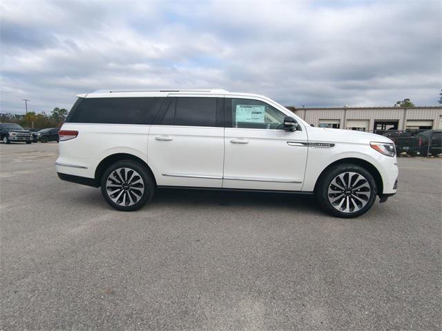 new 2024 Lincoln Navigator car, priced at $101,050