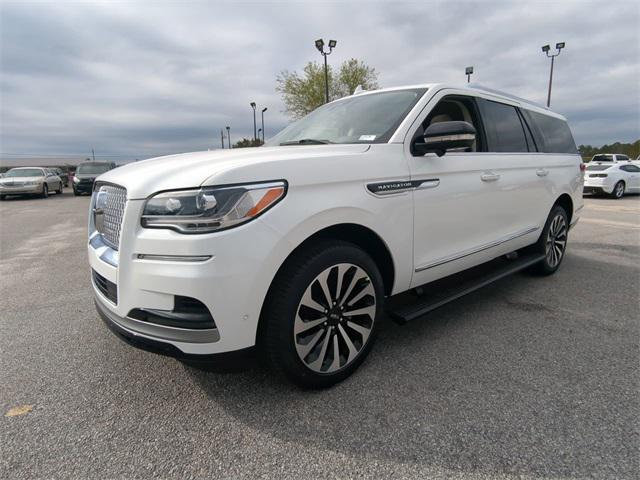 new 2024 Lincoln Navigator car, priced at $101,050