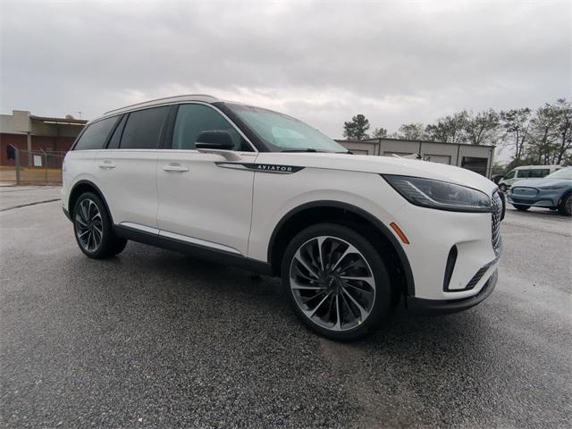 new 2025 Lincoln Aviator car, priced at $78,770