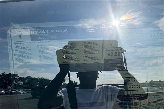 new 2025 Lincoln Aviator car, priced at $73,220