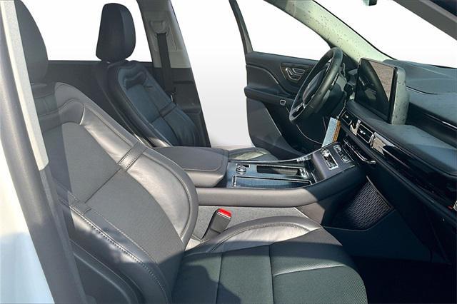 new 2025 Lincoln Aviator car, priced at $73,220