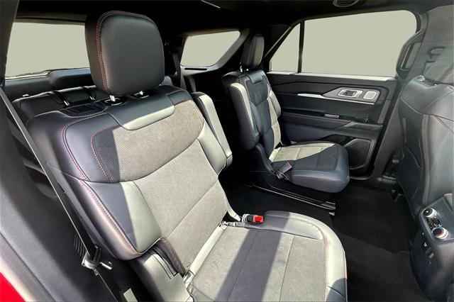 new 2025 Ford Explorer car, priced at $58,905