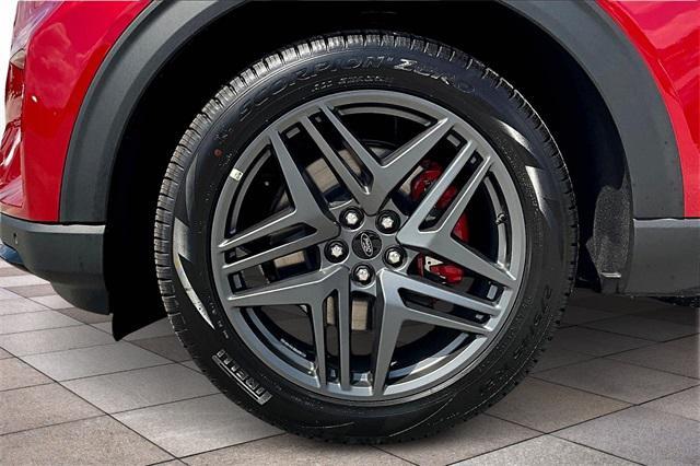 new 2025 Ford Explorer car, priced at $58,905