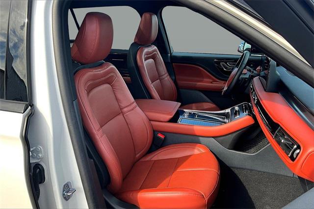 new 2025 Lincoln Aviator car, priced at $73,035