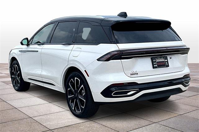 new 2025 Lincoln Nautilus car