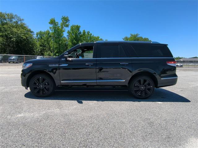 new 2024 Lincoln Navigator car, priced at $102,428