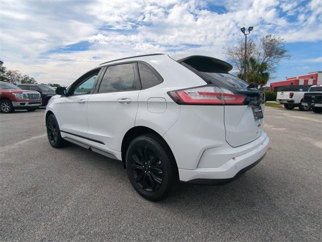 new 2024 Ford Edge car, priced at $33,371