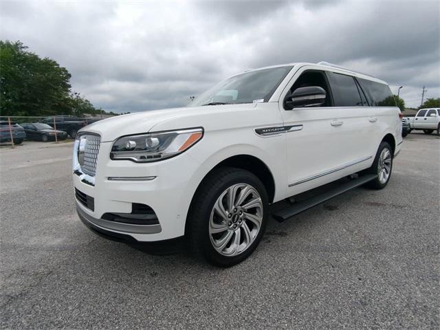 new 2024 Lincoln Navigator car, priced at $101,756