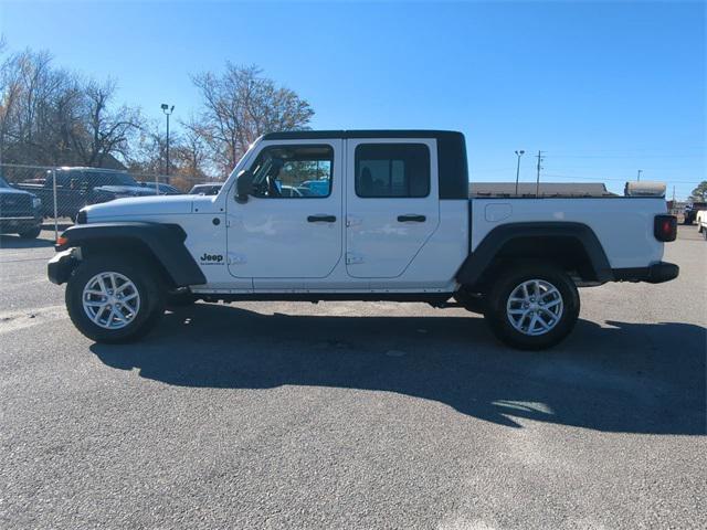 used 2023 Jeep Gladiator car, priced at $31,467