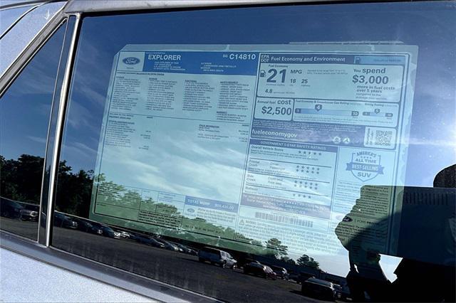 new 2025 Ford Explorer car, priced at $55,091