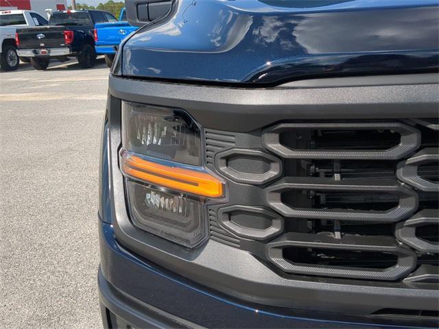 new 2024 Ford F-150 car, priced at $40,302