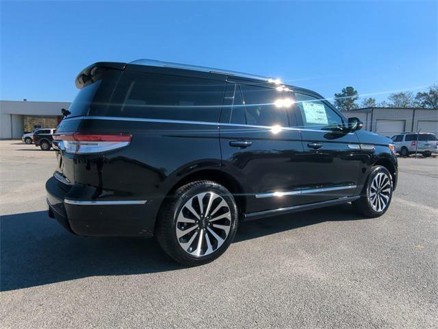 new 2024 Lincoln Navigator car, priced at $105,030