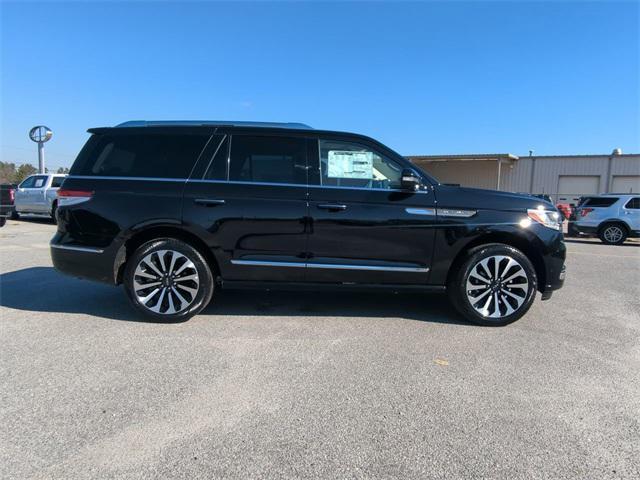 new 2024 Lincoln Navigator car, priced at $105,030