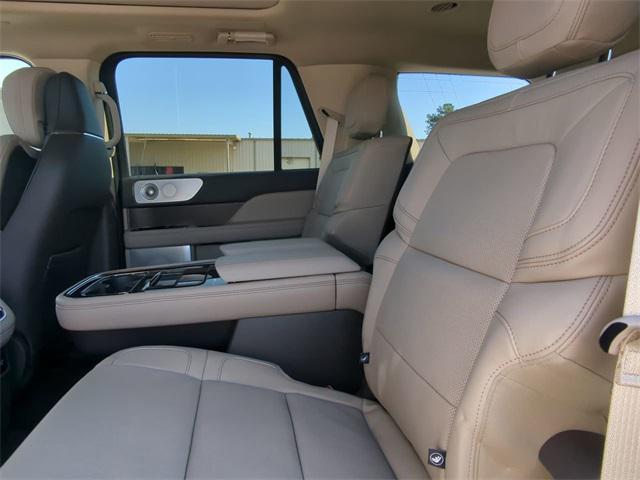 new 2024 Lincoln Navigator car, priced at $105,030