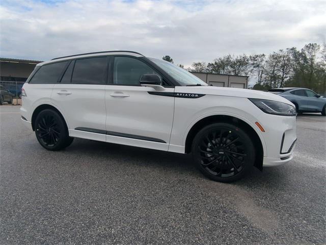 new 2025 Lincoln Aviator car, priced at $78,950