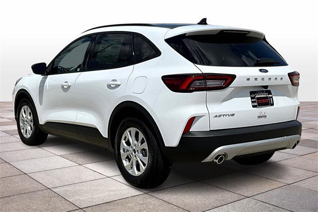 new 2025 Ford Escape car, priced at $27,585