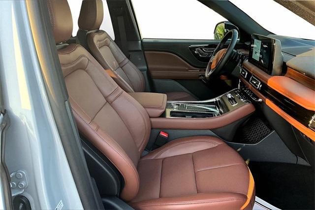 new 2025 Lincoln Aviator car, priced at $74,720