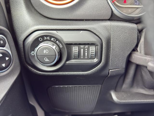 used 2021 Jeep Gladiator car, priced at $36,900