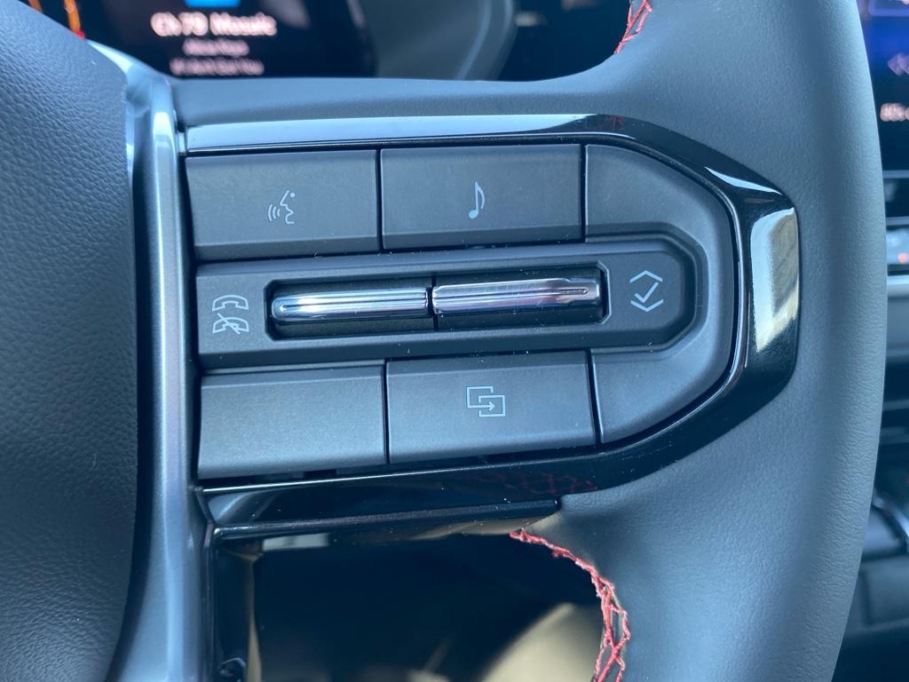 new 2025 Chevrolet Colorado car, priced at $35,610
