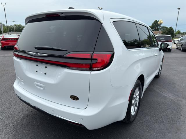 new 2025 Chrysler Pacifica car, priced at $49,090