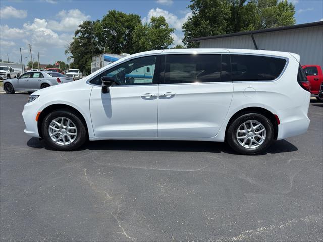 new 2025 Chrysler Pacifica car, priced at $44,445