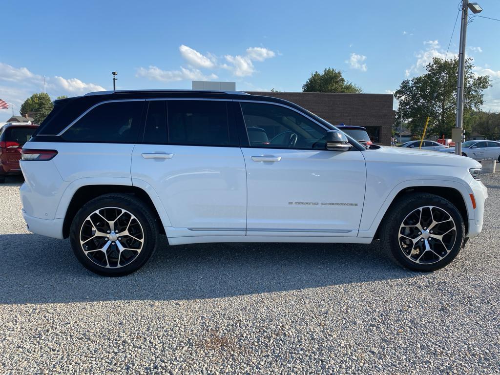 used 2022 Jeep Grand Cherokee car, priced at $38,980