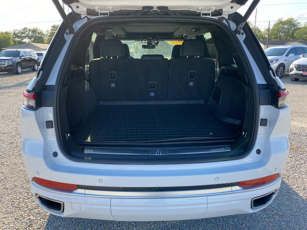 used 2022 Jeep Grand Cherokee car, priced at $38,980