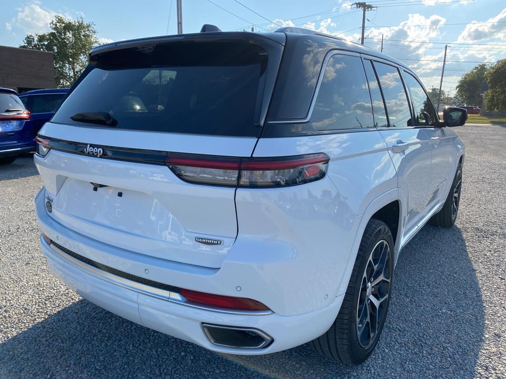 used 2022 Jeep Grand Cherokee car, priced at $38,980