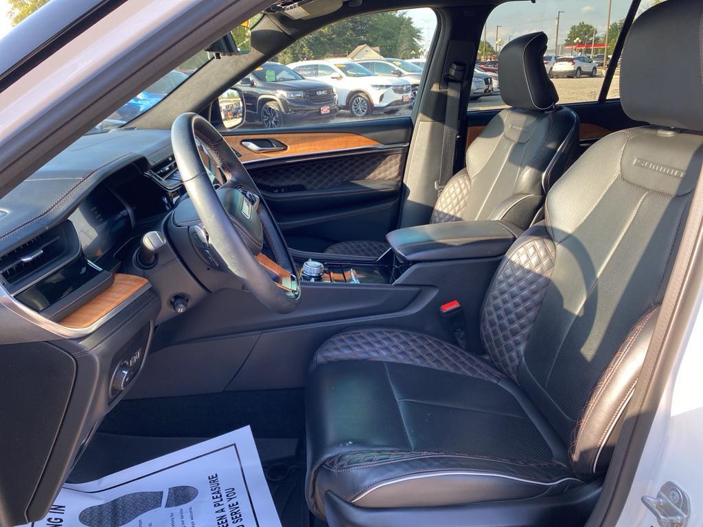 used 2022 Jeep Grand Cherokee car, priced at $38,980