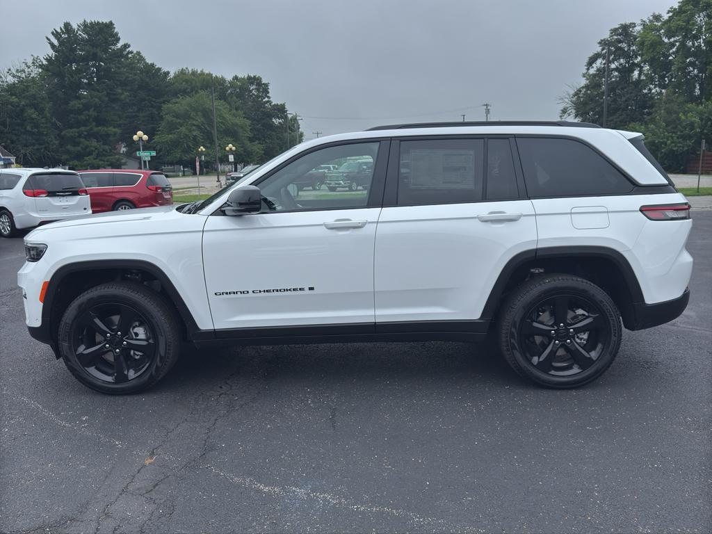 new 2025 Jeep Grand Cherokee car, priced at $55,060