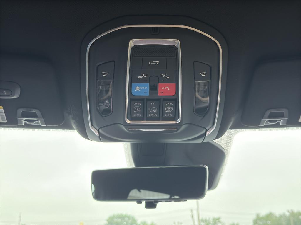 new 2025 Jeep Grand Cherokee car, priced at $55,060
