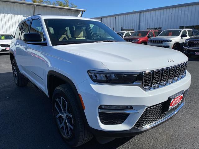 new 2025 Jeep Grand Cherokee car, priced at $46,700