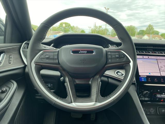 new 2025 Jeep Grand Cherokee car, priced at $55,065