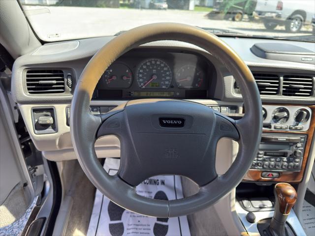 used 2004 Volvo C70 car, priced at $5,999