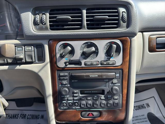 used 2004 Volvo C70 car, priced at $5,999
