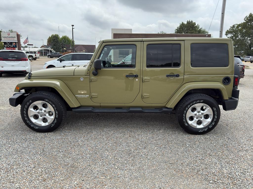 used 2013 Jeep Wrangler Unlimited car, priced at $21,900