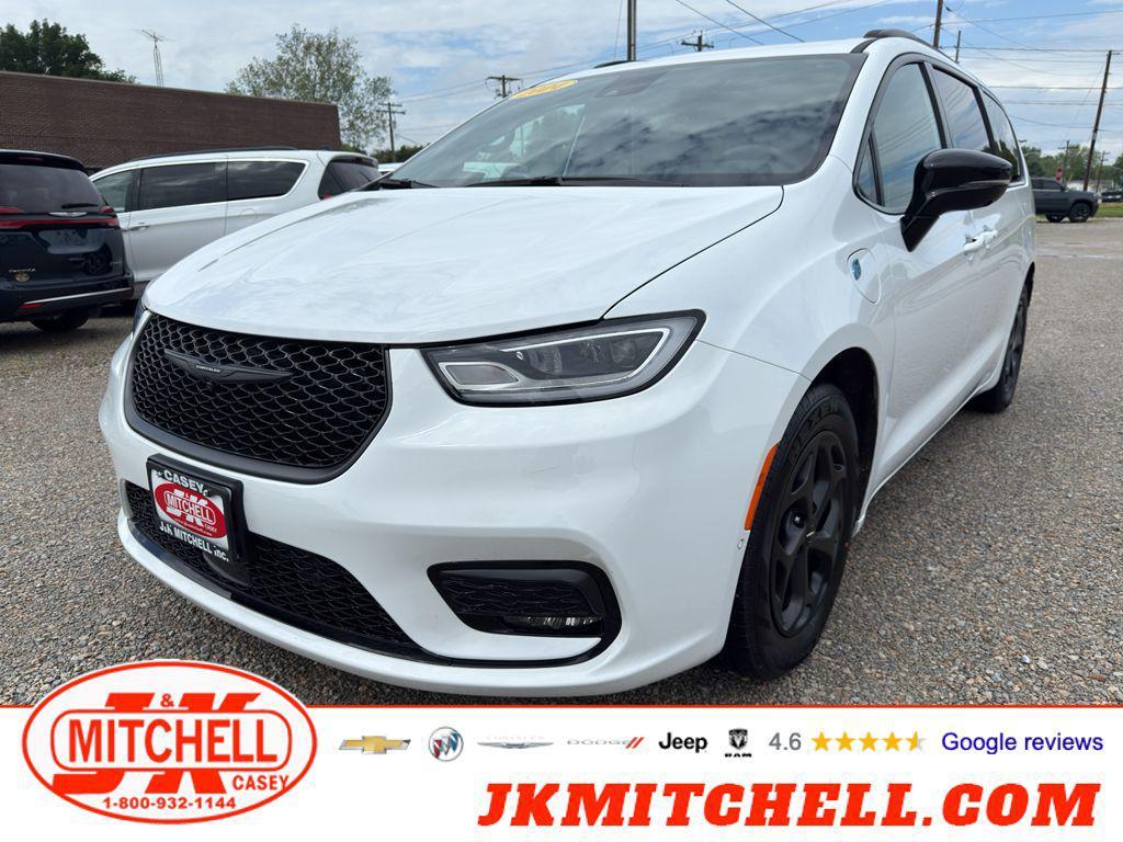 used 2024 Chrysler Pacifica Hybrid car, priced at $41,900