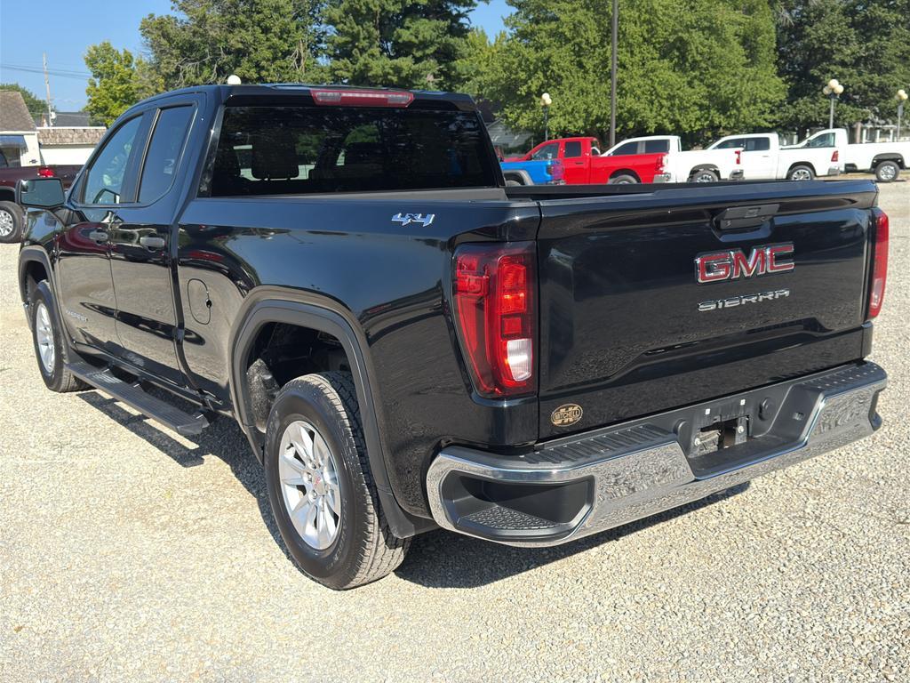 used 2022 GMC Sierra 1500 car, priced at $38,900