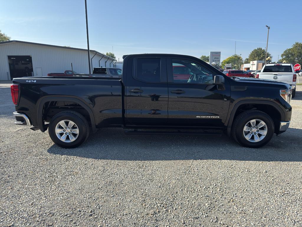 used 2022 GMC Sierra 1500 car, priced at $38,900